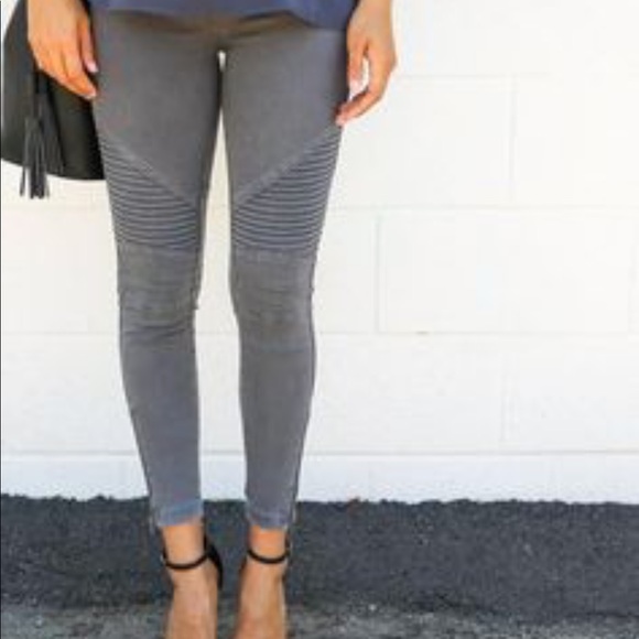 ✨RESTOCKED✨Charcoal grey Motto skinny jeggings - Picture 7 of 7